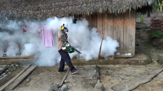 Más de 550 viviendas fueron fumigadas contra el dengue en el distrito de Nieva. Foto: Red de Salud Condorcanqui.