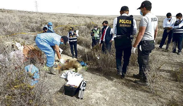 Autoridades efectuaron el levantamiento del cadáver en la parte alta del distrito de Miraflores. Foto: La República