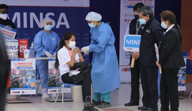 Vacunación en Perú continúa y ya se aplicó más de 25 millones de dosis aplicadas. Foto: John Reyes / La República