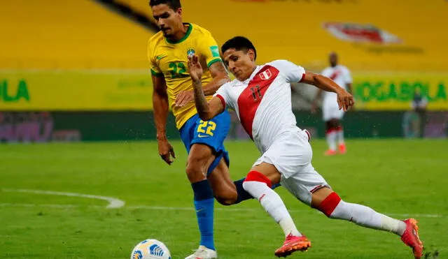 Raúl Ruidíaz aún no anota goles en las Eliminatorias Qatar 2022. Foto: EFE