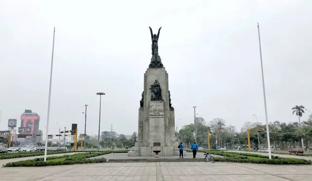 Monumento a Miguel Grau recibió homenaje días anteriores. Foto: Vladimir Velásquez