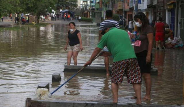 En el mes de septiembre, cientos de vecinos habían sufrido un fuerte aniego de aguas servidas. Foto: Andina