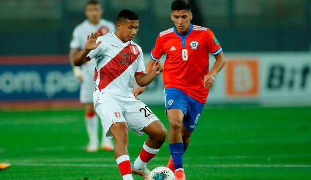 El marcador de la primera ronda se repitió en el más reciente Perú vs. Chile, también a favor del local. Foto: EFE