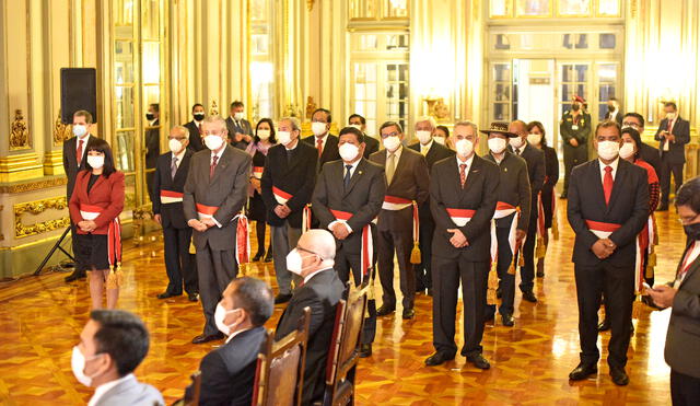 Ministros de Estado durante la ceremonia de juramentación del miércoles 6 de octubre. Foto: Presidencia