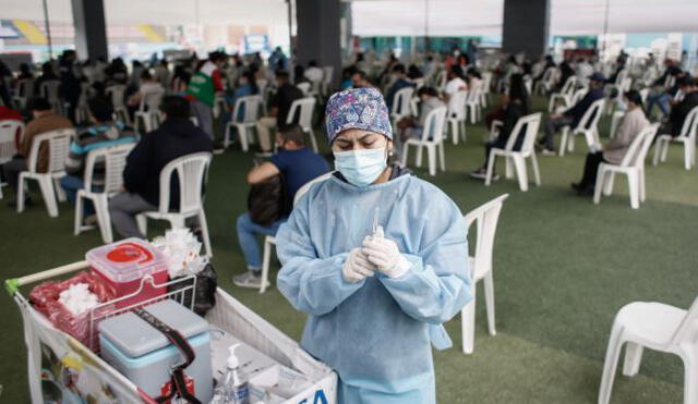 Vacunación en Perú ya alcanzo los 29 millones de ciudadanos aplicados. Foto: Antonio Melgarejo / La República