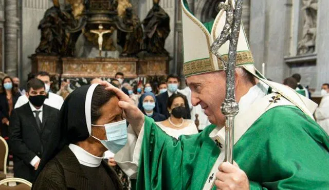 La hermana Narváez se ha reunido con el Papa Francisco inmediatamente después de la Misa de inauguración del Sínodo. Foto: Vaticannews.va