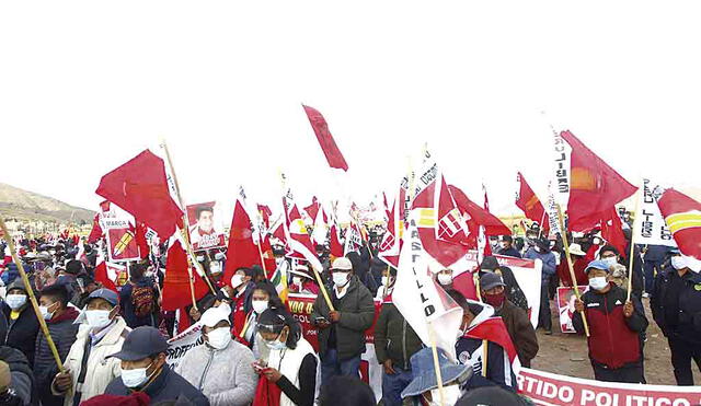 Seguirán. Perú Libre en Puno anunció que fortalecerán las acciones para recolección de firmas para cambio de  Constitución.