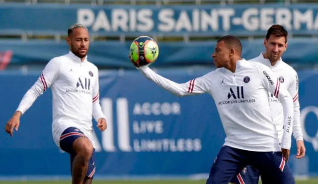 París Saint-Germain es líder de la Ligue 1 con 24 puntos. Foto: EFE