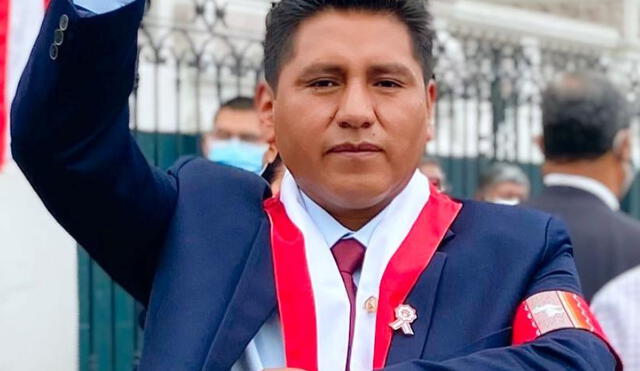 Legislador Wilson Quispe considera que hubo un apresuramiento de Mirtha Vásquez al programar la reunión con Perú Libre para el lunes 18. Foto: Facebook del congresista Wilson Quispe