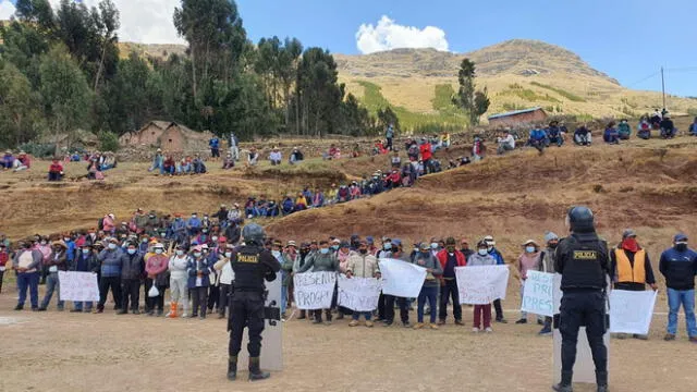 Comuneros de Apurímac emprenden nueva medida de lucha contra minera Las Bambas. Foto: PNP
