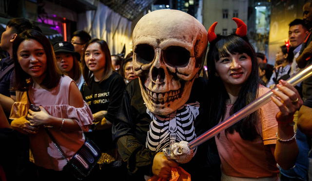 Millones de personas de disfrazan en Halloween. Foto: AFP.