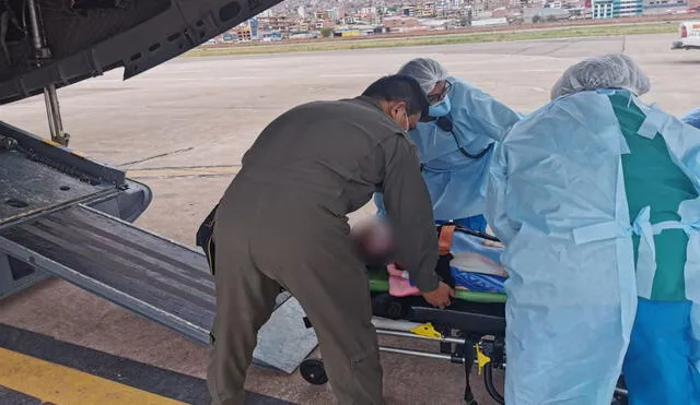 Menores fueron acompañados por personal médico. Foto: Hospital Regional del Cusco