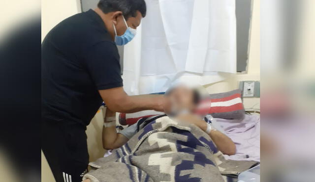Obrero se encuentra postrado en una cama desde que salió del hospital. Foto: La República