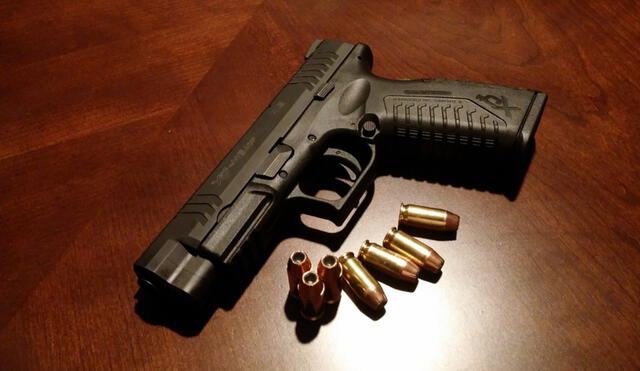 Las pistolas que se usan en las grabaciones cinematográficas muchas veces son armas reales. Foto: Pixabay