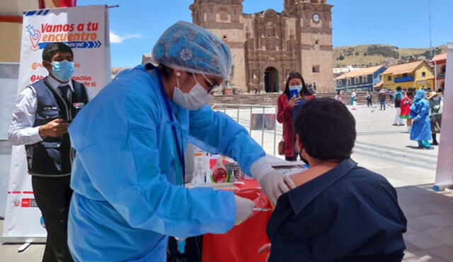 Más de 18 millones de peruanos ya tienen su primera dosis contra la COVID-19. Foto: Minsa
