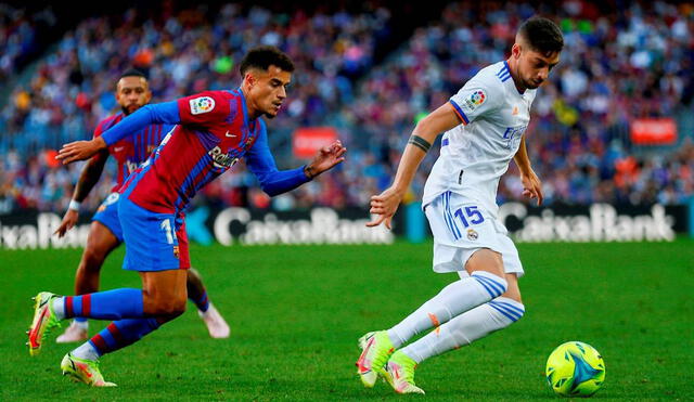 Federico Valverde jugó ante el Barcelona luego de reemplazar a Rodrygo en el segundo tiempo. Foto: EFE/Enric Fontcuberta