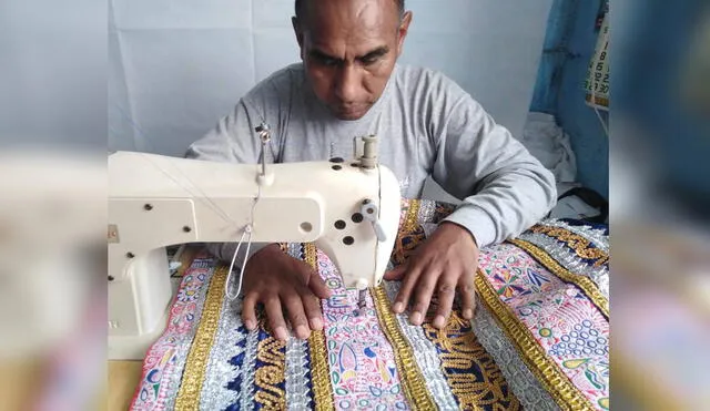 Donato Ventura tienen más de 24 años de experiencia bordando con la técnica maquinasqa. Foto: Autocolca