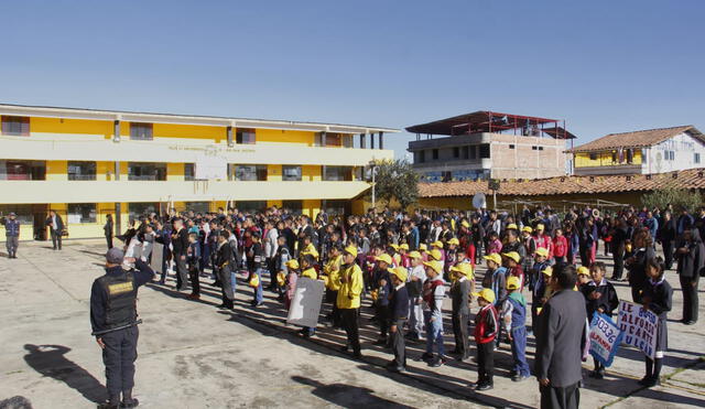 En la sierra de La Libertad unas 250 escuelas tienen clases semipresenciales. Foto: La República