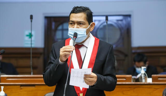 Hitler Saavedra es congresista de la bancada Somos Perú-Partido Morado. Foto: Congreso