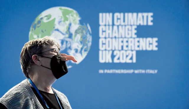 Expectativas. Visitantes asistieron a la Conferencia de la ONU sobre el Cambio Climático COP26. Foto: AFP
