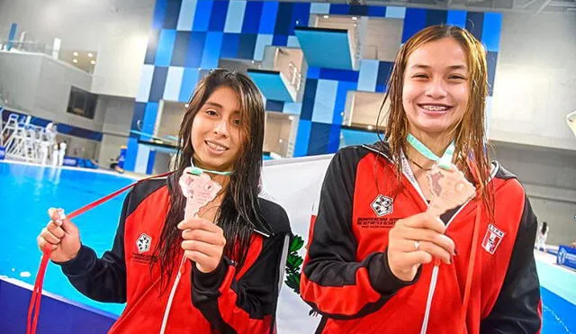 Giselle Guimet y Pamela Reyes ganaron la medalla de bronce en clavado sincronizado. Foto: Andina