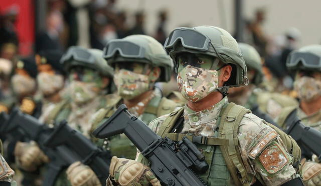 En el artículo tres de la norma se indica que los miembros de las Fuerzas Armadas podrán emplear y hacer uso de la fuerza. Foto: La República