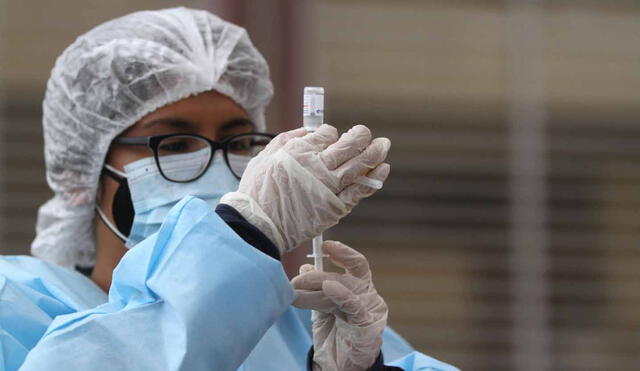 Según el Ministerio de Salud, un total de 15 596 074 personas ya completaron su esquema de vacunación hasta el 3 de noviembre. Foto: Jaime Mendoza Ruiz/La República