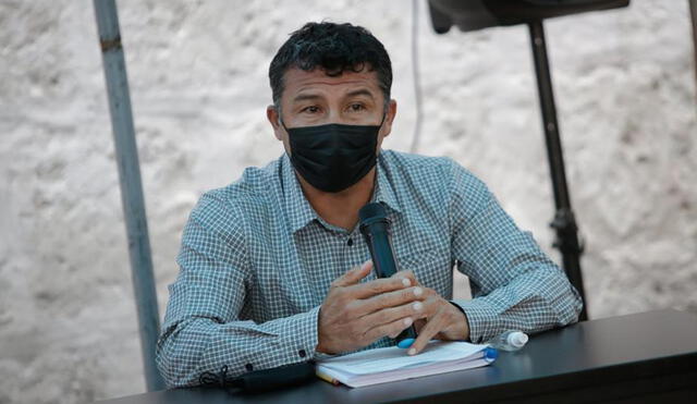 Exfutbolista brindó conferencia de prensa tras salir en libertad. Foto: Rodrigo Talavera/La República