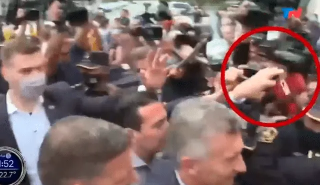 Los trabajadores del canal de noticias C5N repudiaron el gesto que tuvo el exmandatario argentino. Foto: captura de video