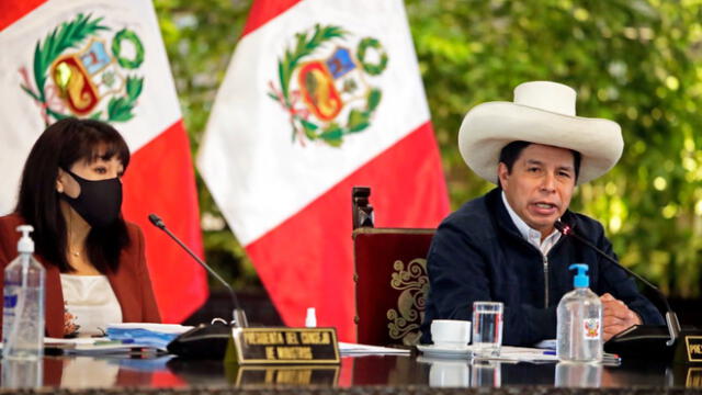 Pedro Castillo se reúne junto a la titular del Gabinete y los ministros de Estado. Foto: Presidencia del Perú