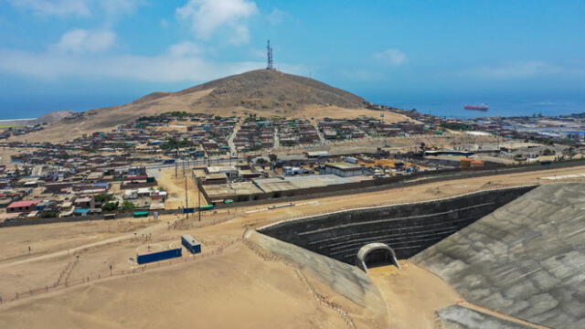 Construcciones en terminal portuario de Chancay. Foto: MTC