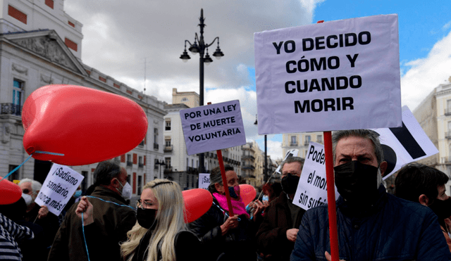 La Asociación Derecho a Morir Dignamente, a la que pertenecía Emilia, denunció que tanto la médica de familia de la anciana como otros responsables del centro sanitario “obviaron los procedimientos exigibles”. Foto: AFP