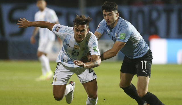 Argentina y Uruguay chocan en una nueva edición del clásico rioplatense. Foto: AFP