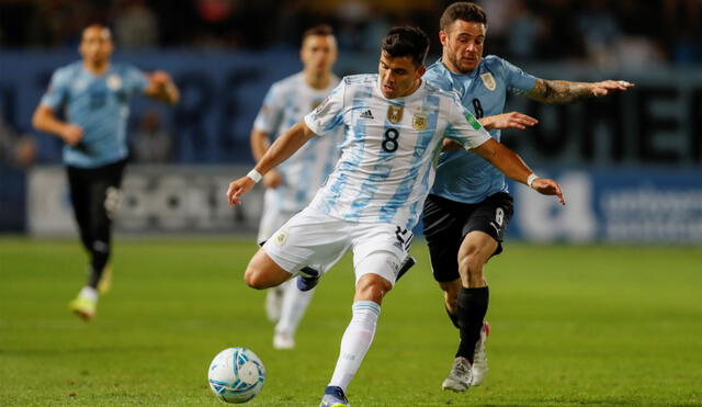 Uruguay vs. Argentina juegan hoy en el cierre de la fecha 13 de las Eliminatorias Qatar 2022. Foto: EFE