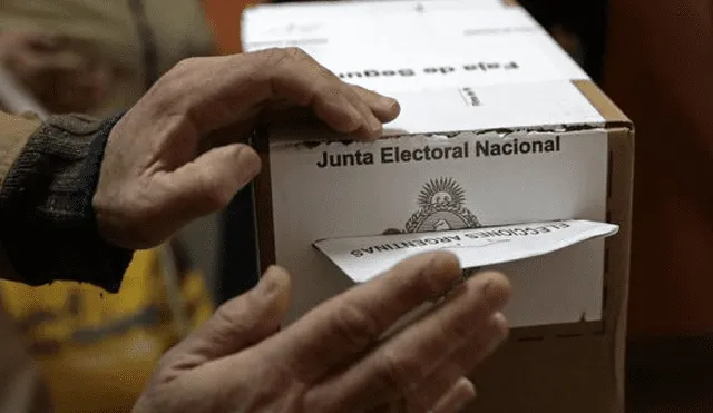 Las autoridades de mesa son responsables del control en las elecciones. Foto: AFP