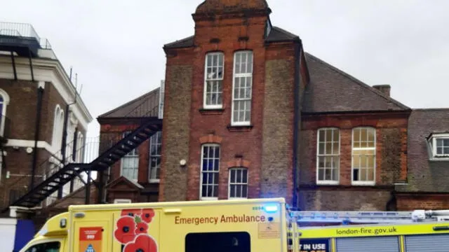 El colapso ocurrió en una escuela en Dulwich. Foto: LondonFire