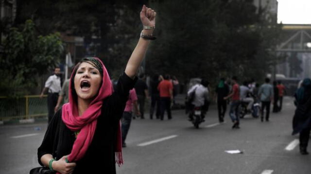 La nueva ley también limita el recurso al aborto, actualmente legal en Irán. Foto: Getty images vía AFP