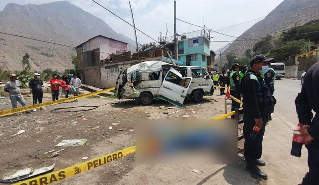 PNP llegó al lugar para cercar la zona del accidente. Foto: María Pía Ponce / URPI-LR
