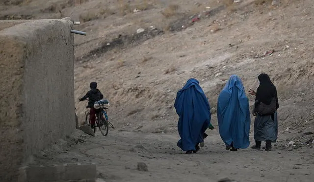 En Afganistán, donde gobiernan los talibanes, la crisis económica se mantiene. Foto: referencial/AFP