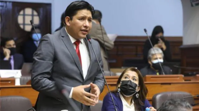 El parlamentario sostiene que no existen tensiones entre Ejecutivo y Legislativo. Foto: Congreso