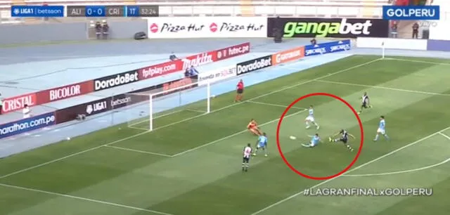 Hernán Barcos puso el 1-0 para Alianza Lima. Foto: captura de pantalla Movistar Play