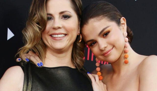 Mandy Teefey, madre de Selena Gómez, junto a su hija. Foto: Selena Gomez/Instagram