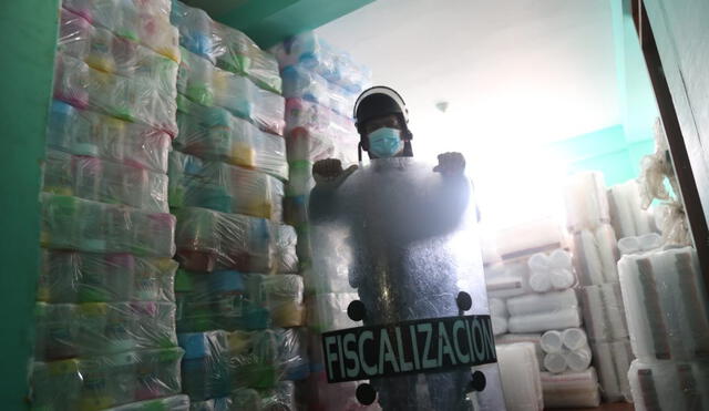 La MML ha clausurado 12 almacenes clandestinos dentro del mencionado conglomerado y en predios ubicados en la zona de Barrios Altos. Foto: MML