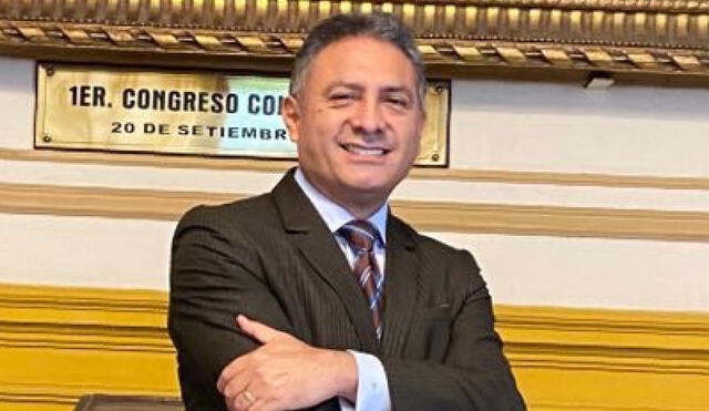 Carlos Jaico reemplazaría en el cargo de secretario general de Palacio de Gobierno a Bruno Pacheco. Foto: Twitter de Carlos Jaico