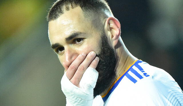 Karim Benzema no pudo finalizar el partido contra el Elche el último fin de semana por lesión. Foto: AFP