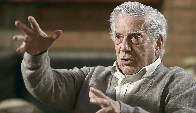 Tarea. Mario Vargas Llosa. Al lado, La orgía perpetua, el ensayo que le dedicó a Madame Bovary, novela de Gustavo Flaubert. Foto: La República
