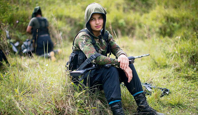 Símbolo. Juliana era guerrillera de las FARC cuando se firmó el acuerdo. Hoy tiene 25 años. Foto: difusión