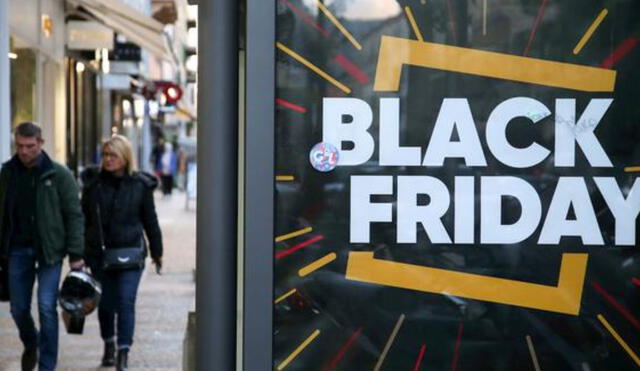 Algunas tiendas iniciaron el Black Friday este jueves. Foto: AFP
