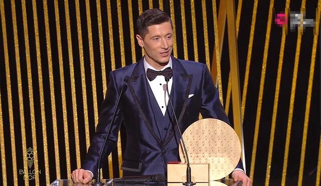 Robert Lewandowski ganó el premio al mejor goleador de la temporada. Foto: captura de TNT Sports