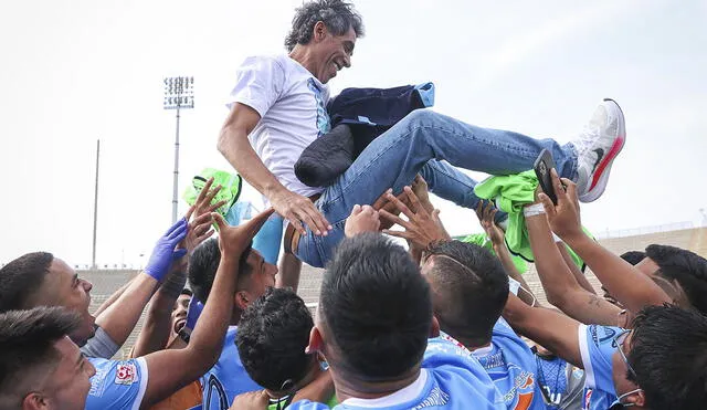 Juan Carlos Bazalar ganó su tercera Copa Perú como entrenador. Foto: Copa Perú